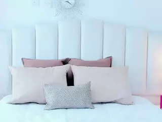 Laylaa-Breezee's Live Sex Cam Show