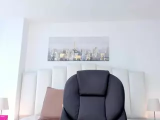 Laylaa-Breezee's Live Sex Cam Show