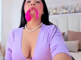 Laylaa-Breezee's Live Sex Cam Show