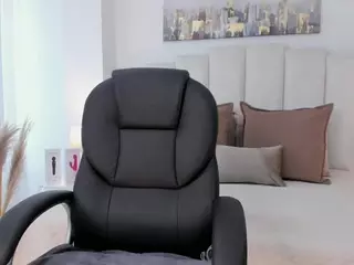 Laylaa-Breezee's Live Sex Cam Show