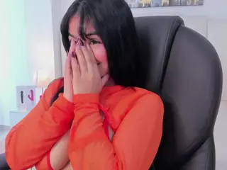 Laylaa-Breezee's Live Sex Cam Show