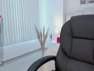 Laylaa-Breezee's Live Sex Cam Show