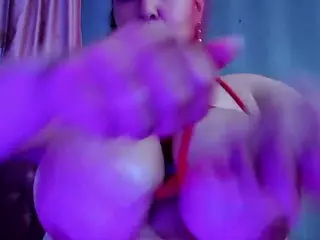 megaboobxxx's Live Sex Cam Show