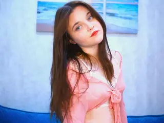 udelabirchfield's Live Sex Cam Show