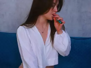 udelabirchfield's Live Sex Cam Show
