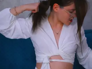 udelabirchfield's Live Sex Cam Show