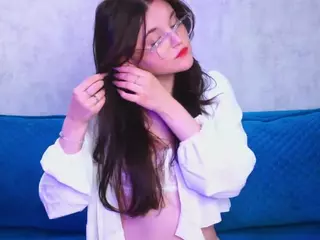 udelabirchfield's Live Sex Cam Show