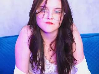 udelabirchfield's Live Sex Cam Show