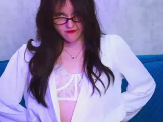 udelabirchfield's Live Sex Cam Show