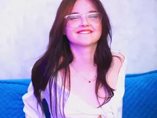 udelabirchfield's Live Sex Cam Show
