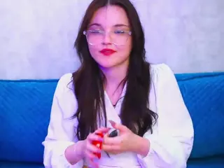 udelabirchfield's Live Sex Cam Show