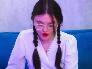 udelabirchfield's Live Sex Cam Show