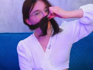 udelabirchfield's Live Sex Cam Show