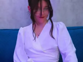 udelabirchfield's Live Sex Cam Show