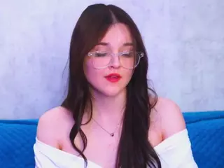 udelabirchfield's Live Sex Cam Show