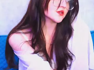 udelabirchfield's Live Sex Cam Show