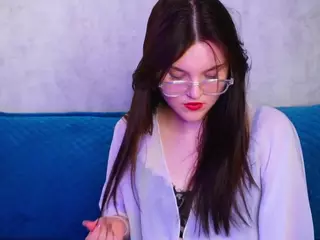 udelabirchfield's Live Sex Cam Show