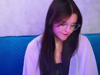 udelabirchfield's Live Sex Cam Show
