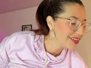 Antonellaa-3's Live Sex Cam Show