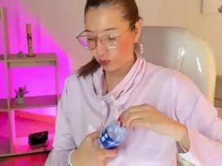 Antonellaa-3's Live Sex Cam Show