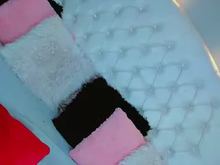 CamiiGarcia's Live Sex Cam Show