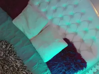 CamiiGarcia's Live Sex Cam Show