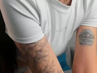OctaviaDenley's Live Sex Cam Show