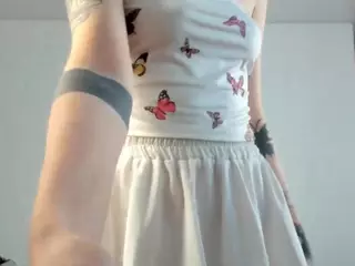ElvinaClagg's Live Sex Cam Show