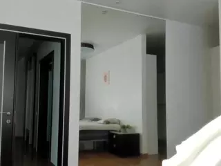 ElvinaClagg's Live Sex Cam Show
