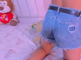 Tiana-Glowxxx's Live Sex Cam Show