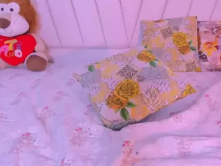 Tiana-Glowxxx's Live Sex Cam Show