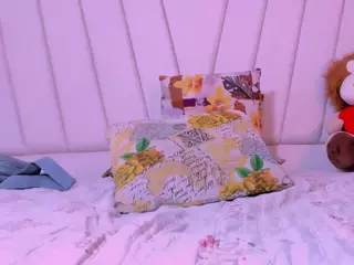 Tiana-Glowxxx's Live Sex Cam Show