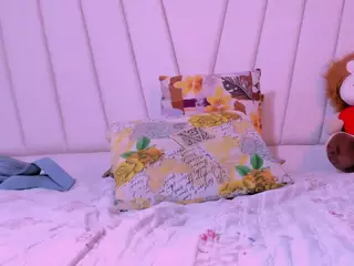 Tiana-Glowxxx's Live Sex Cam Show