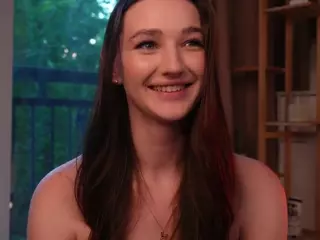 Naomi's Live Sex Cam Show