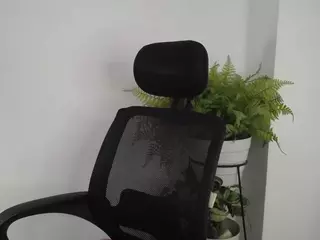 lina-castillo24's Live Sex Cam Show