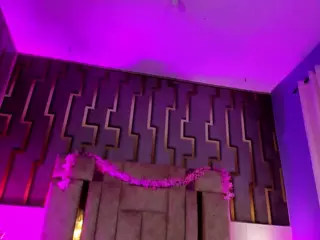 scarlethit's Live Sex Cam Show