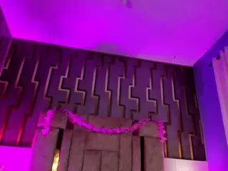 scarlethit's Live Sex Cam Show