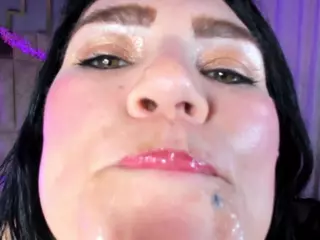 scarlethit's Live Sex Cam Show