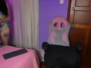 scarlethit's Live Sex Cam Show
