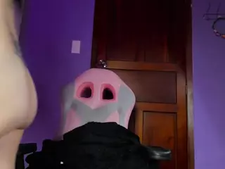 scarlethit's Live Sex Cam Show