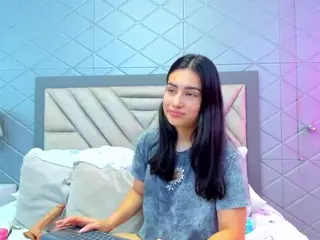 VilotetRousseX's Live Sex Cam Show