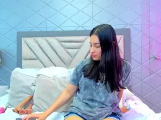 VilotetRousseX's Live Sex Cam Show