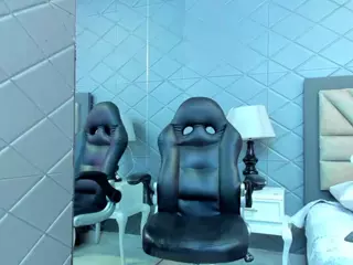 VilotetRousseX's Live Sex Cam Show