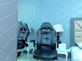 VilotetRousseX's Live Sex Cam Show