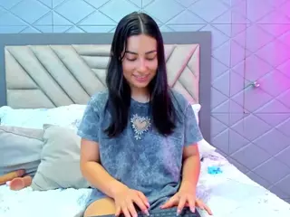 VilotetRousseX's Live Sex Cam Show
