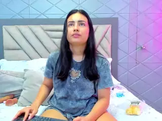 VilotetRousseX's Live Sex Cam Show