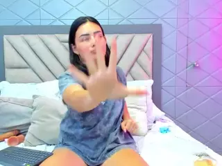 VilotetRousseX's Live Sex Cam Show