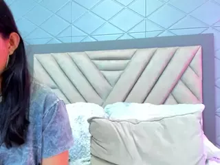 VilotetRousseX's Live Sex Cam Show