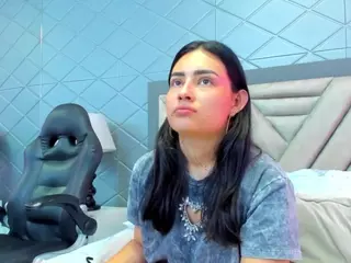 VilotetRousseX's Live Sex Cam Show