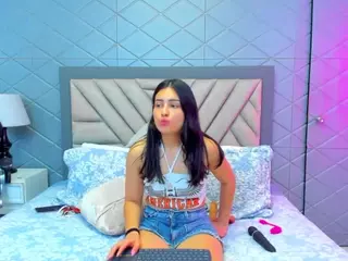 VilotetRousseX's Live Sex Cam Show